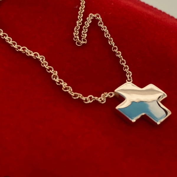 Paulina jewelry- cross crafted by hand in solid gold and Italian gold chains