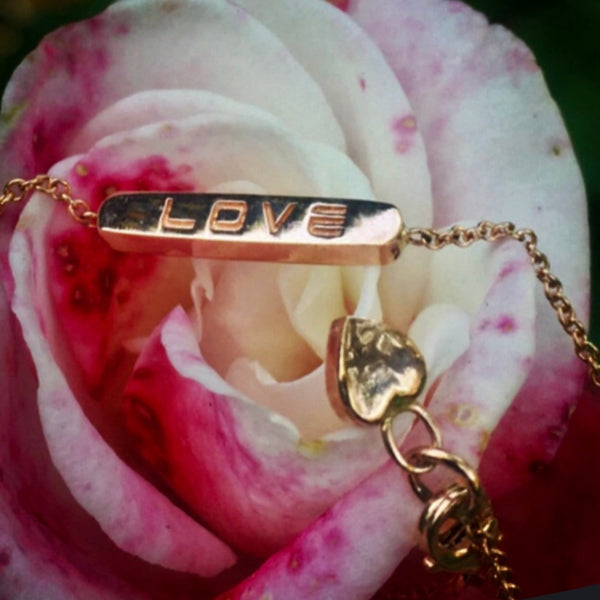 Dainty double sided bracelet made by hand in solid gold and Italian gold chains